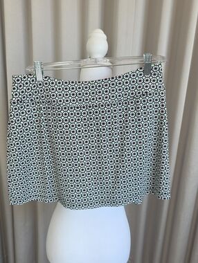 Title Nine Black and White Geo Dot Mini Skirt